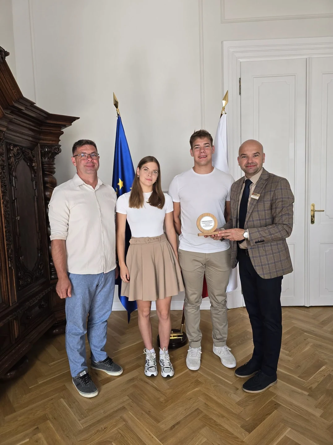 SportMemoriał Jakuba Pracharczyka – piękny hołd dla utalentowanego lekkoatlety12 MIN TEMU·3 WYŚWIETLEŃ