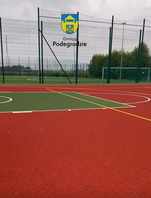 Sportowa inwestycja w Brzeznej gotowa. Orlik przeszedł kompleksową modernizację