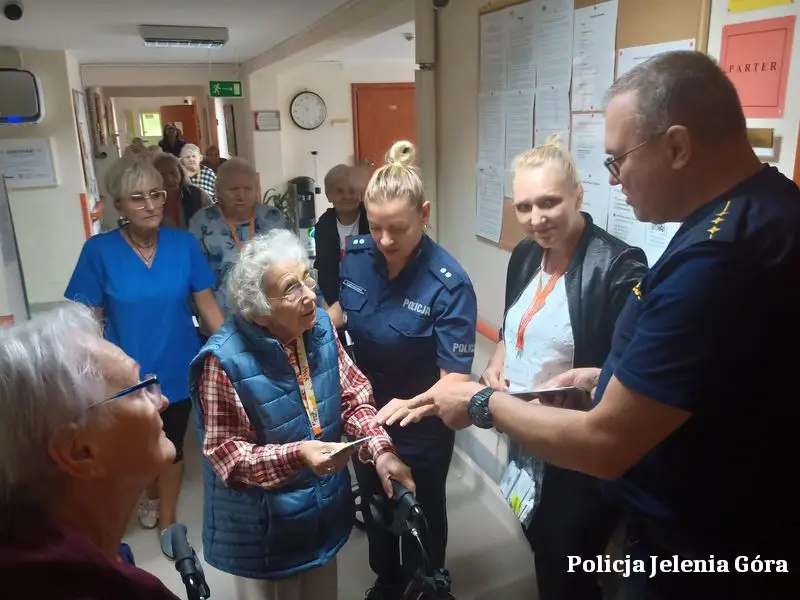 Spotkanie z seniorami w Domu Pomocy Społecznej „Pogodna Jesień”