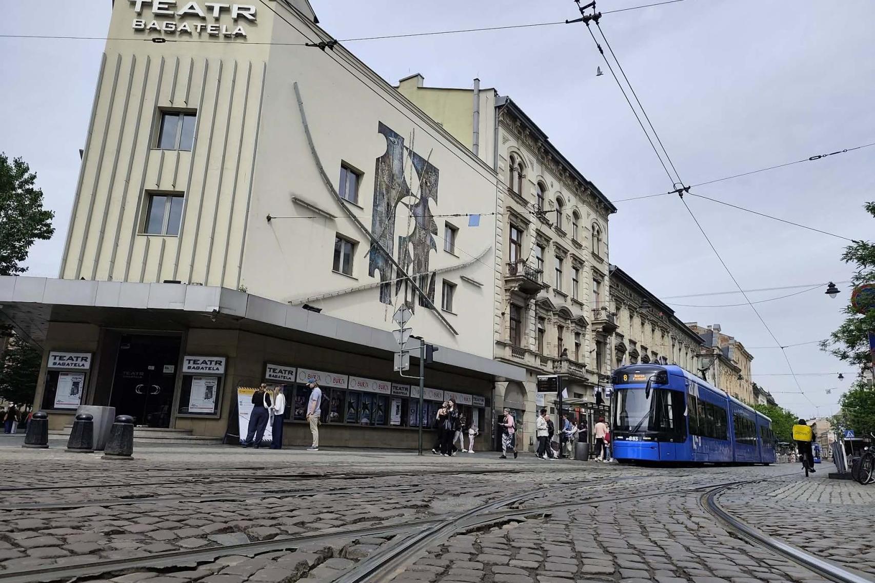 Średniowieczne pochówki odkryte przy Bagateli. Archeolodzy wstrzymali część prac