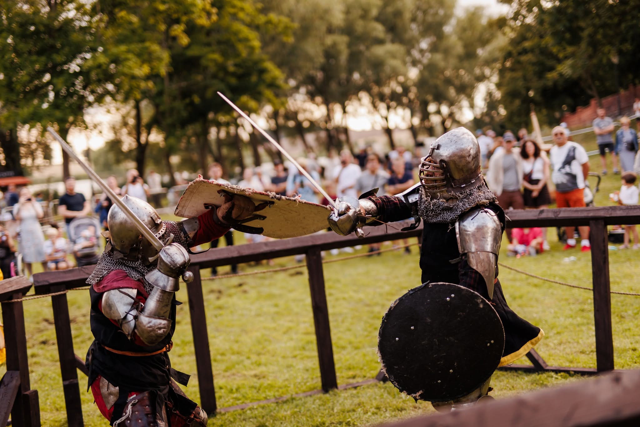 Średniowieczny Weekend na Zamku w Sztumie. Rycerze, jarmark i teatr ognia