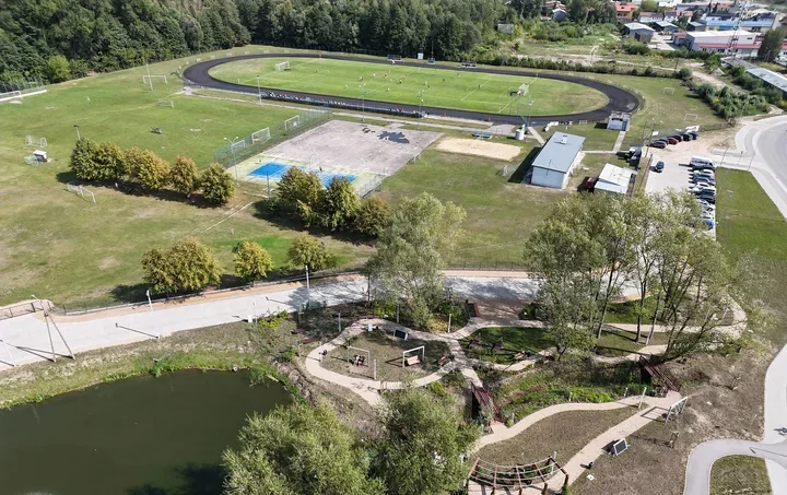 Stadion w Łapach czeka duża przebudowa. Jest umowa na projekt