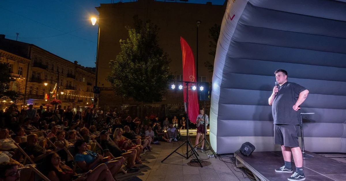Stand-up Piotrkowska. Tłumy w Pasażu Schillera!