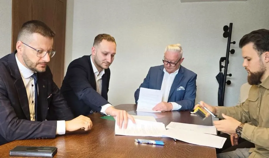 Starosta i burmistrz Wadowic podpisali papiery na ścieżkę dla Ponikwi. Wiadomo, co razem planują