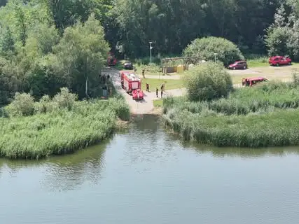 Strażacy ćwiczyli ratownictwo wodne nad Zalewem Murowaniec