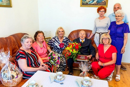 Wręczenie medalu Unitas Durat Franciszkowi Wiśniewskiemu, fot. Andrzej Goiński/UMWKP