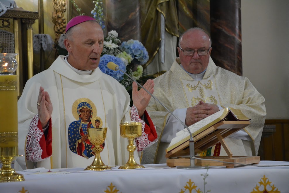 Stulecie Parafii w Przyłęku. Wyjątkowy jubileusz i dedykacja świątyni