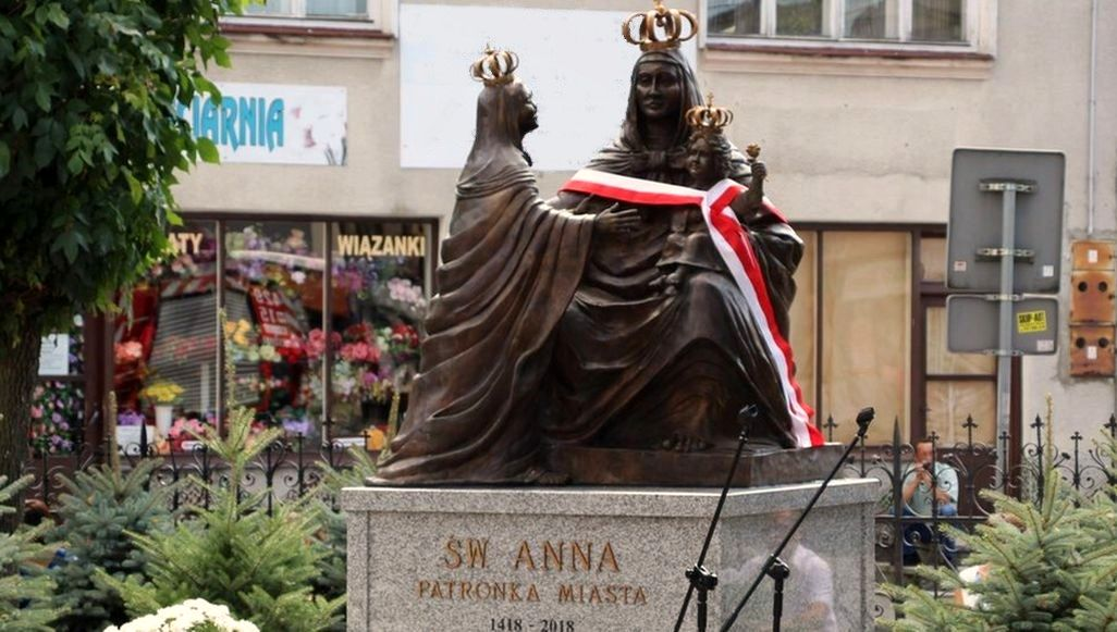 Święta Anna od wieków czuwa nad Garwolinem /AUDIO