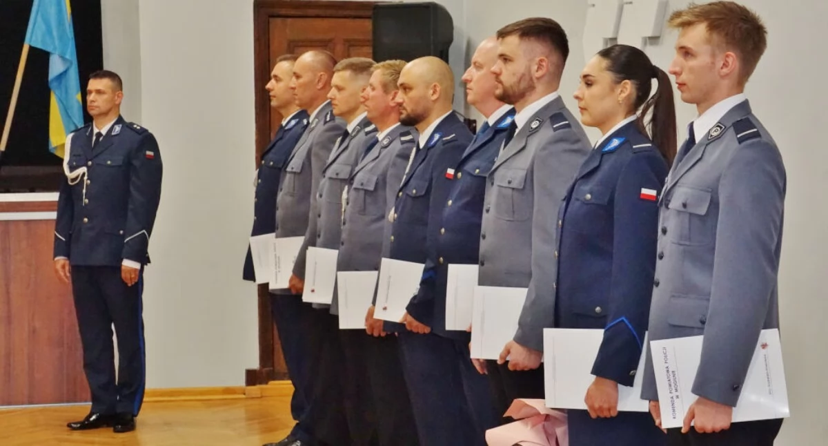 Święto Policji w Mogilnie - awanse na wyżs…