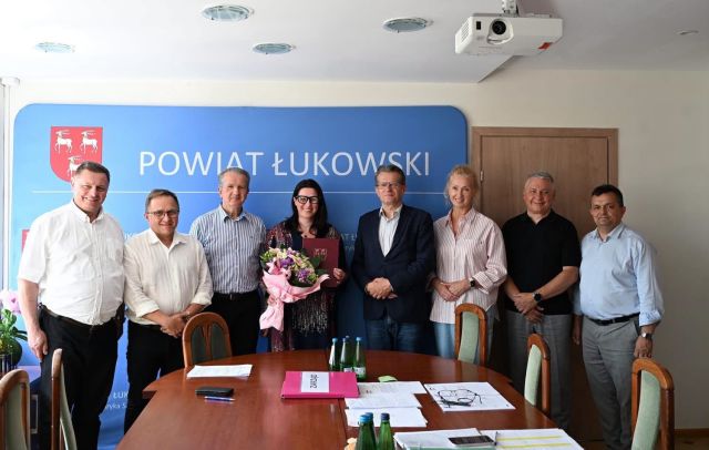 SYLWIA ŻELAZOWSKA DYREKTOREM ZS W ADAMOWIE NA KOLEJNĄ KADENCJĘ