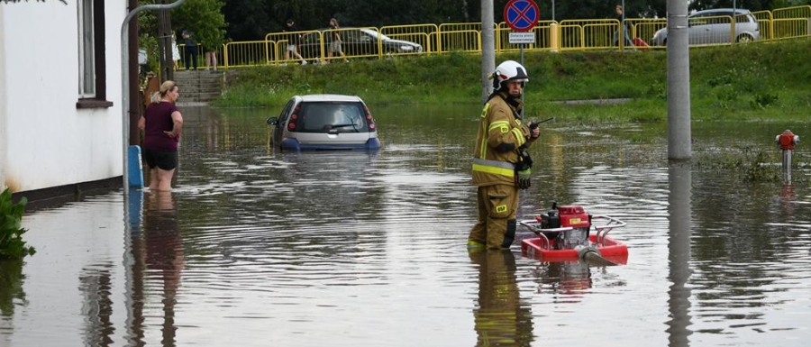 Synoptycy wydali ostrzeżenie przed silnym deszczem z burzami. Spaść może nawet 45 litrów wody na metr kwadratowy