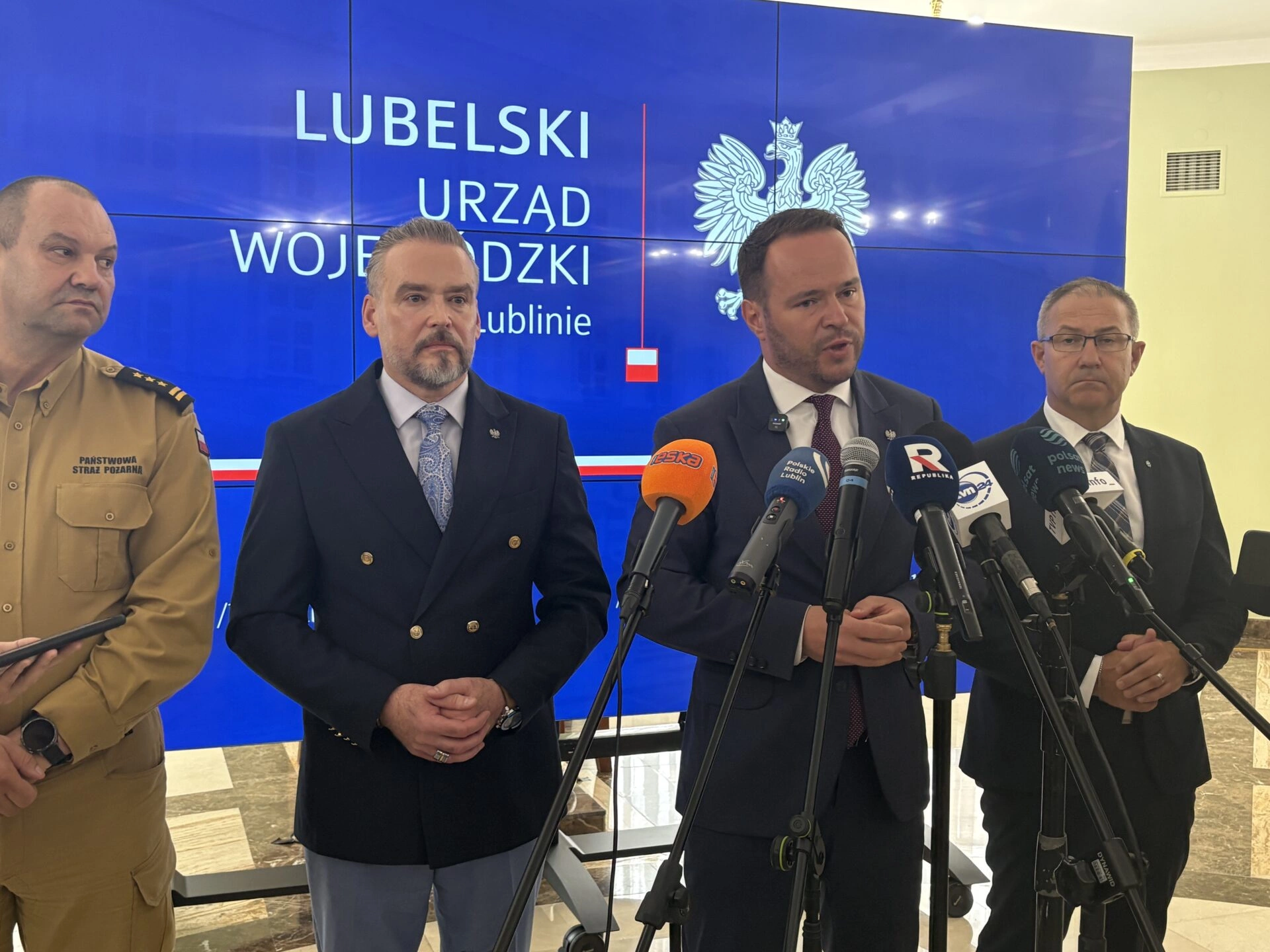 Syreny zawyły tylko w siedmiu powiatach. W dziesięciu milczały – także w tym, na który spada rakieta