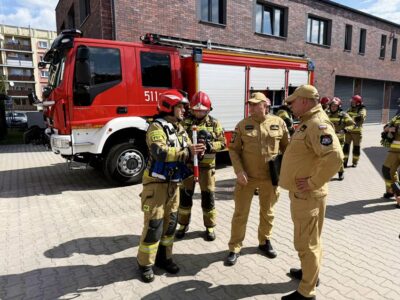 Szansa na pracę w mundurze. Oleśnicka straż pożarna szuka kandydata do służby