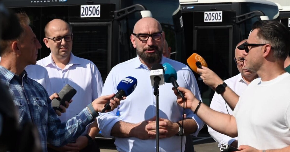 Sześć elektrycznych autobusów wyjeżdża na trasy. Nowy rozdział w PKS Słupsk