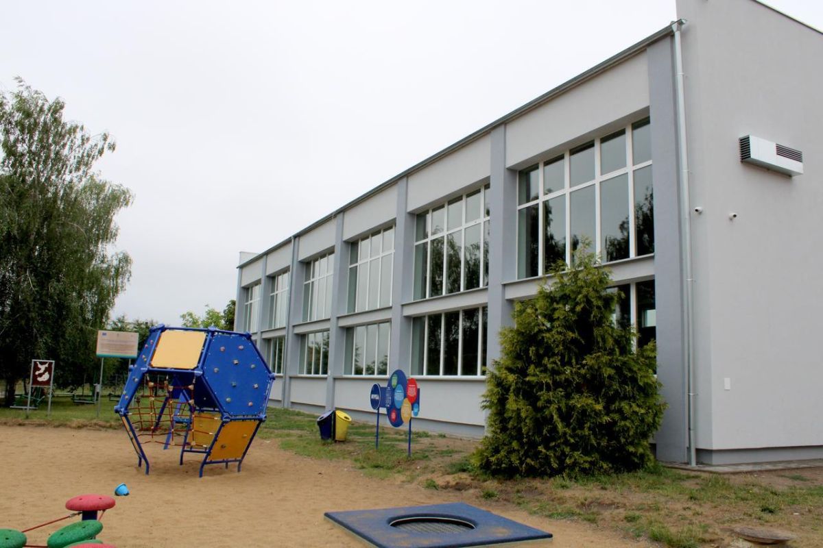 Szkoła w Dobrzejewicach po modernizacji. Co się zmieniło?