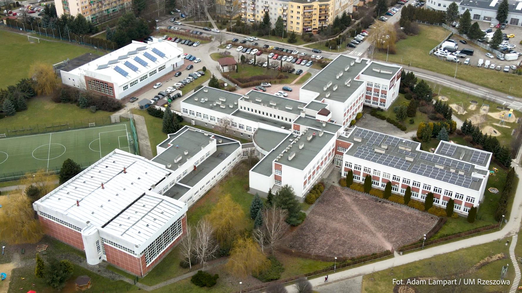 Szkolne szatnie w Rzeszowie doczekają się remontu. Dwie placówki skorzystają z dofinansowania