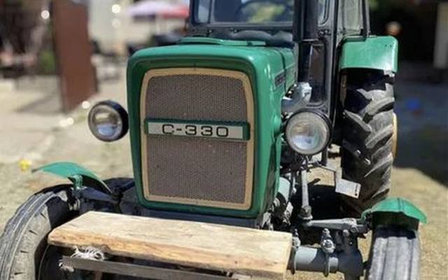 Tanie ciągniki z likwidowanych gospodarstw. Ursusy, Zotory i John Deere. Ceny do negocjacji!