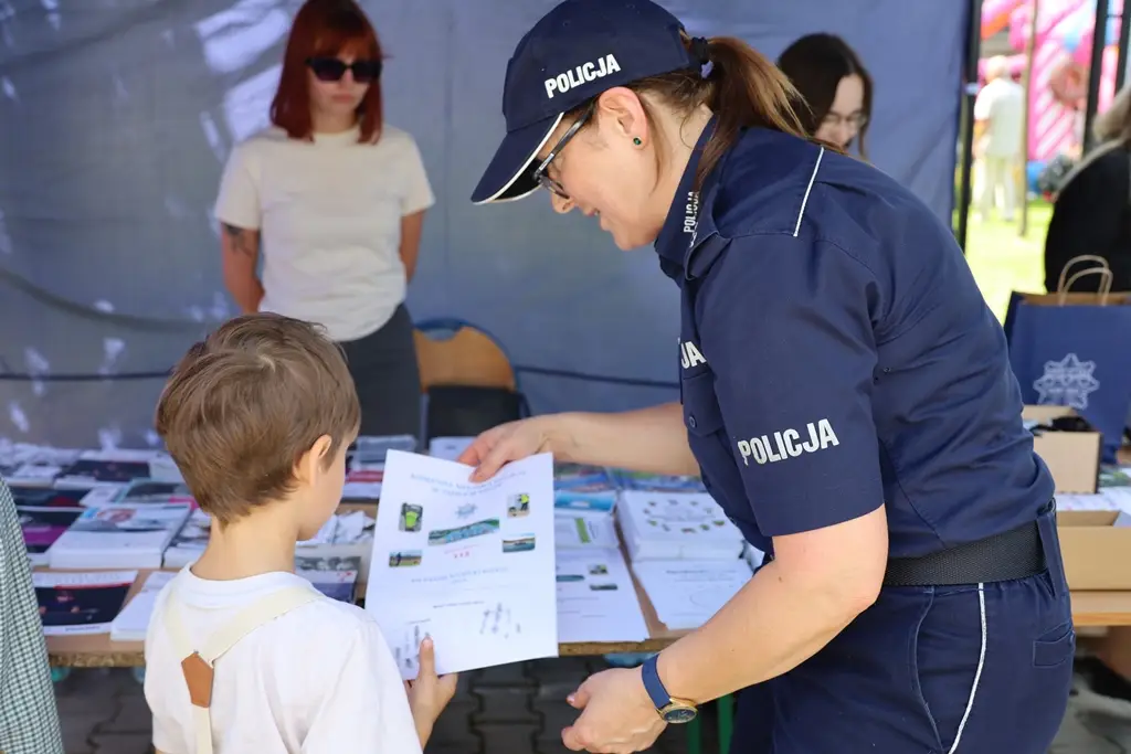 Tłumy na policyjnym pikniku w Grybowie. Dzieci były zachwycone atrakcjami