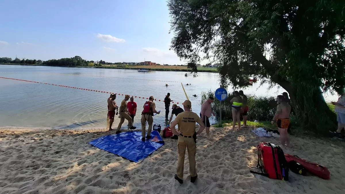 Tragedia na kąpielisku w Śremie. W Jeziorze Grzymisławskim utonął mieszkaniec Ziemi Jarocińskiej