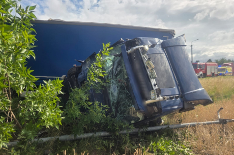 Tragiczny wypadek na drodze krajowej. Nie udało się uratować życia kierowcy