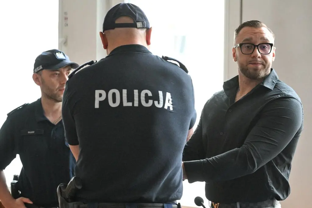 Oskarżony Łukasz Żak, proces o spowodowanie śmiertelnego wypadku na Trasie Łazienkowskiej