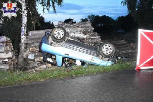 Tragiczny wypadek w Borowicy. 34-letni kierowca zginął mimo długiej reanimacji