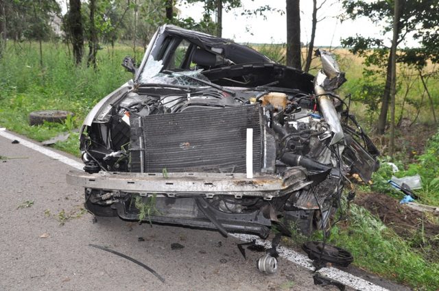 Tragiczny wypadek w Łomazach. Nie żyje 31-letnia kierująca Audi