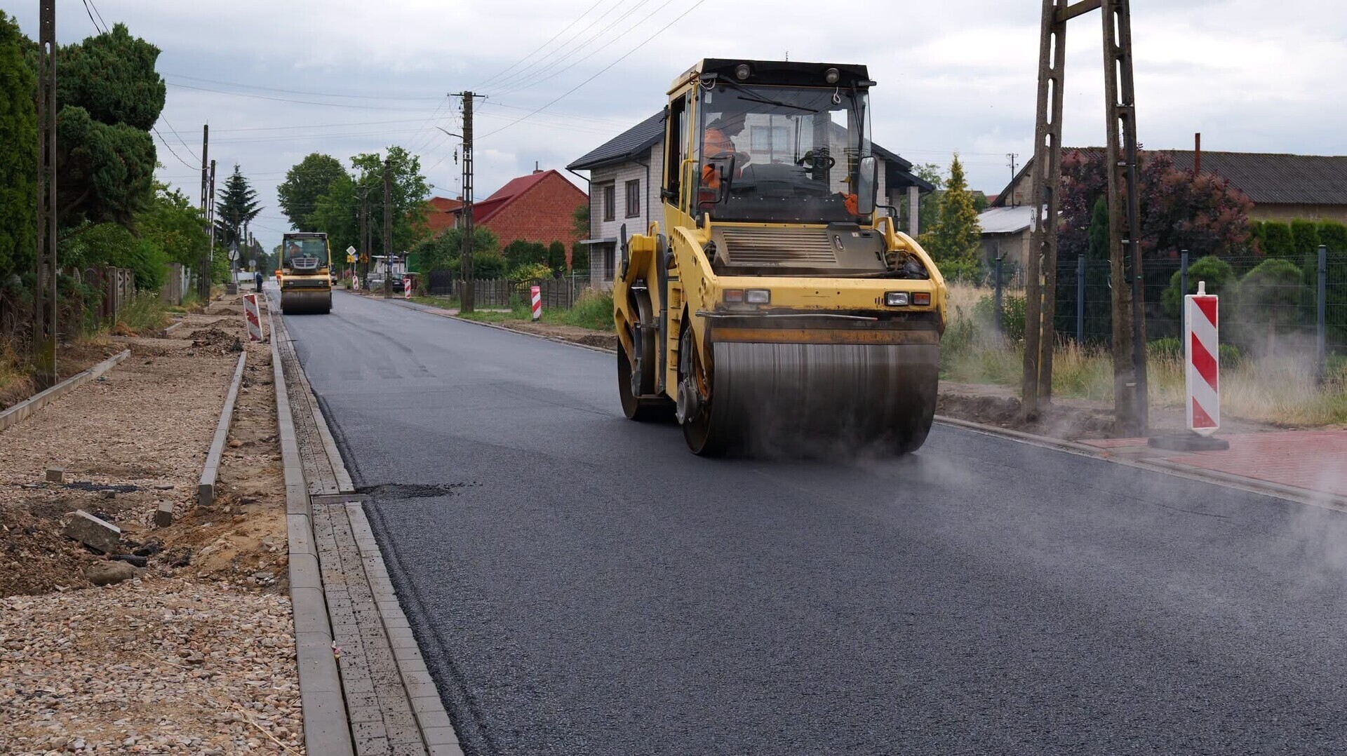 Trwają prace drogowe w Łęcznie. Kończy się remont ostatniego odcinka