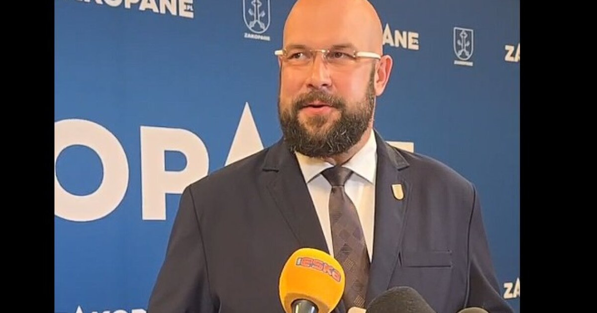 Trwają wakacyjne remonty i inwestycje w Zakopanem. Miasto modernizuje szkoły, boiska i place zabaw