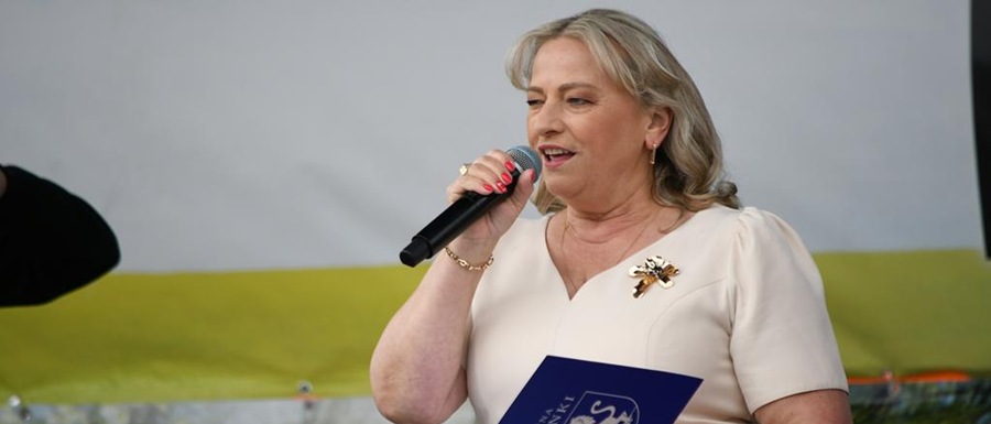 Tyle ma burmistrz Krynek i jej zastępczyni