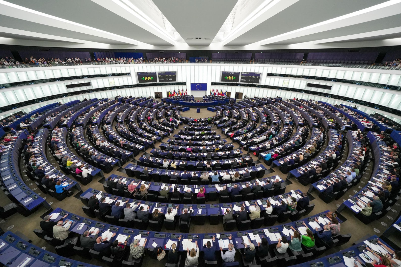 UE uderza w Rosję nowymi sankcjami. Rekordowa liczba podmiotów na czarnej liście