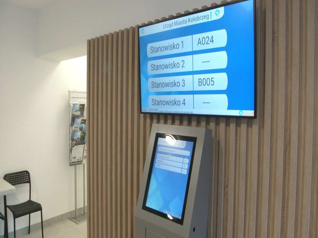 Urząd Miasta z kolejkomatem
