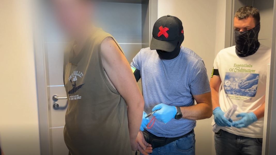 Usłyszał zagraniczny akcent i wyciągnął ostre narzędzie. Atak na obywatela Ukrainy