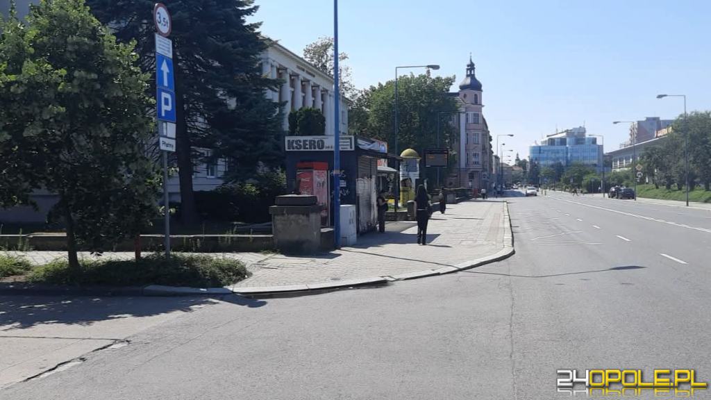 Utrudnienia dla pieszych w centrum Opola. Ruszają prace przy sieci energetycznej