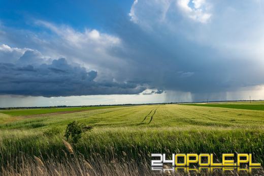 Uwaga. Burze rozwijają się nad Opolszczyzną. Wiatr może osiągać 80 km/h
