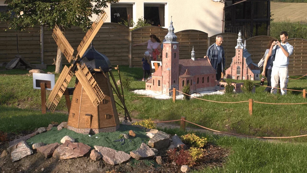 W jeden dzień zobaczysz świat bez wyjazdu z Polski. Ta atrakcja jest godzinę od Gdańska