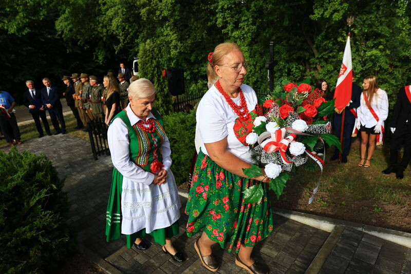 uroczystości upamiętniające 83. Rocznicę rozstrzelania 16 mieszkańców Klonowa