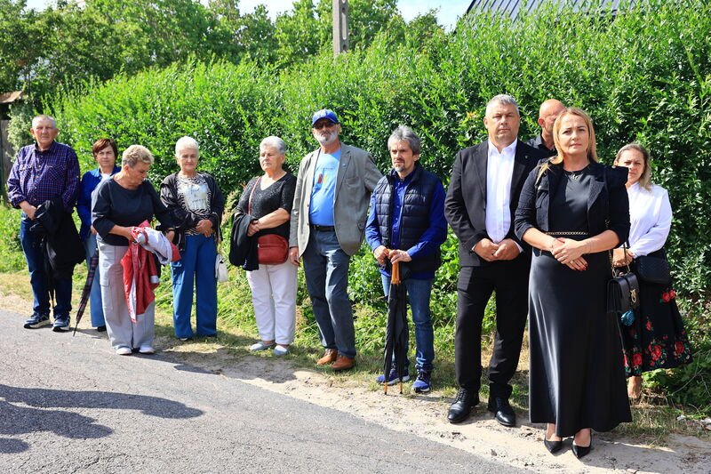 uroczystości upamiętniające 83. Rocznicę rozstrzelania 16 mieszkańców Klonowa