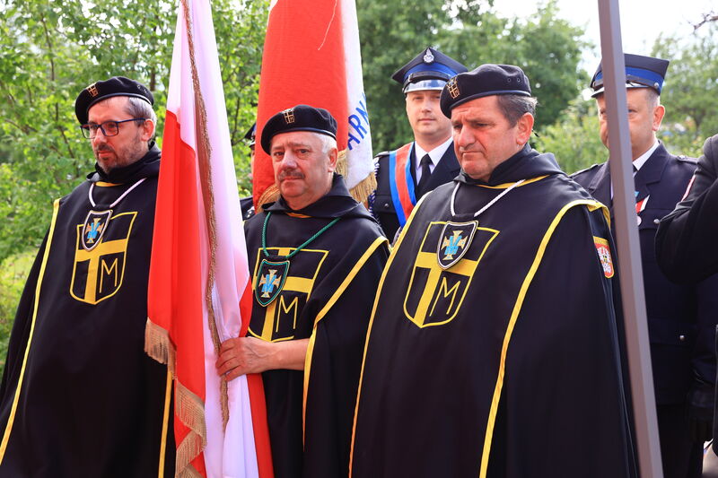 uroczystości upamiętniające 83. Rocznicę rozstrzelania 16 mieszkańców Klonowa