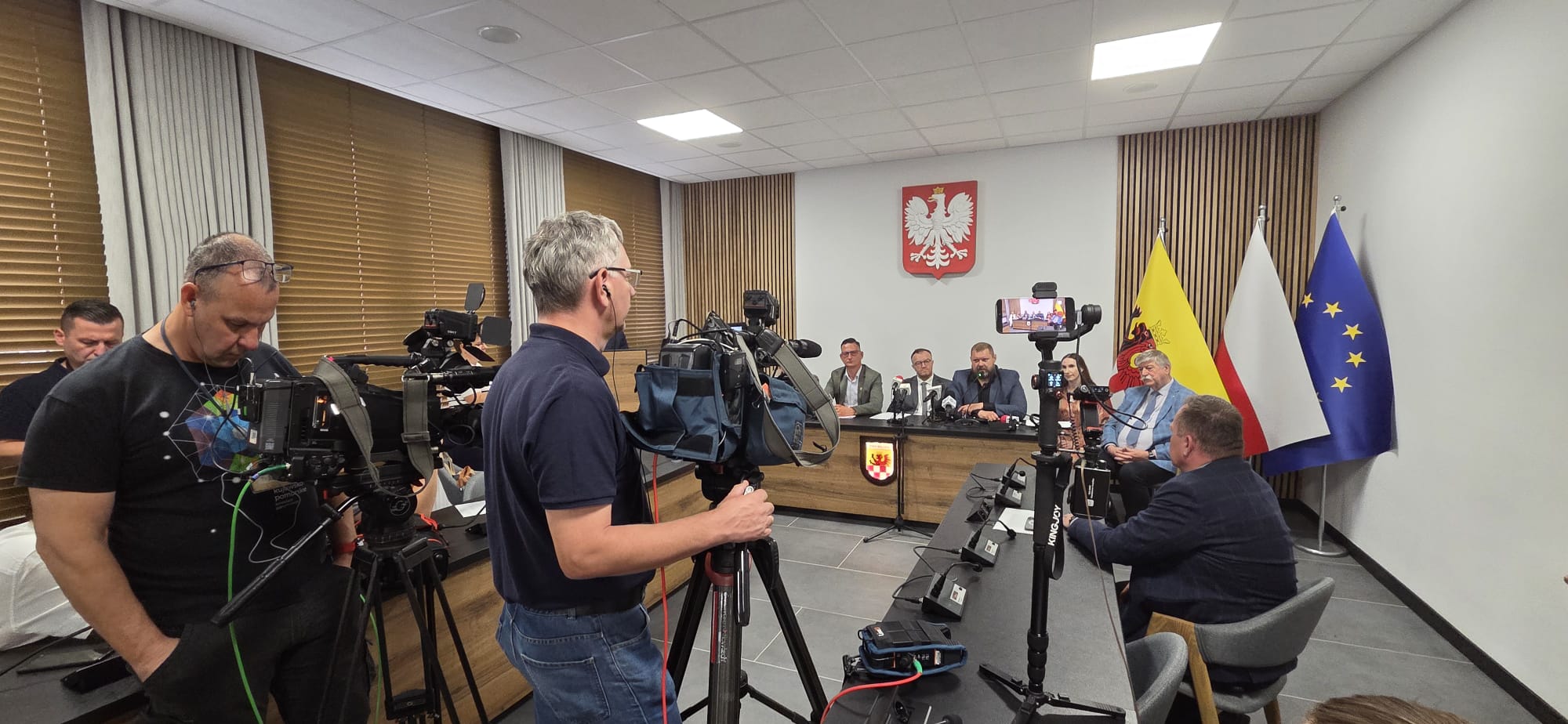 W sprawie afery w szpitalu starosta wini poprzedników. Lecznica ma dostać pożyczkę na pensje