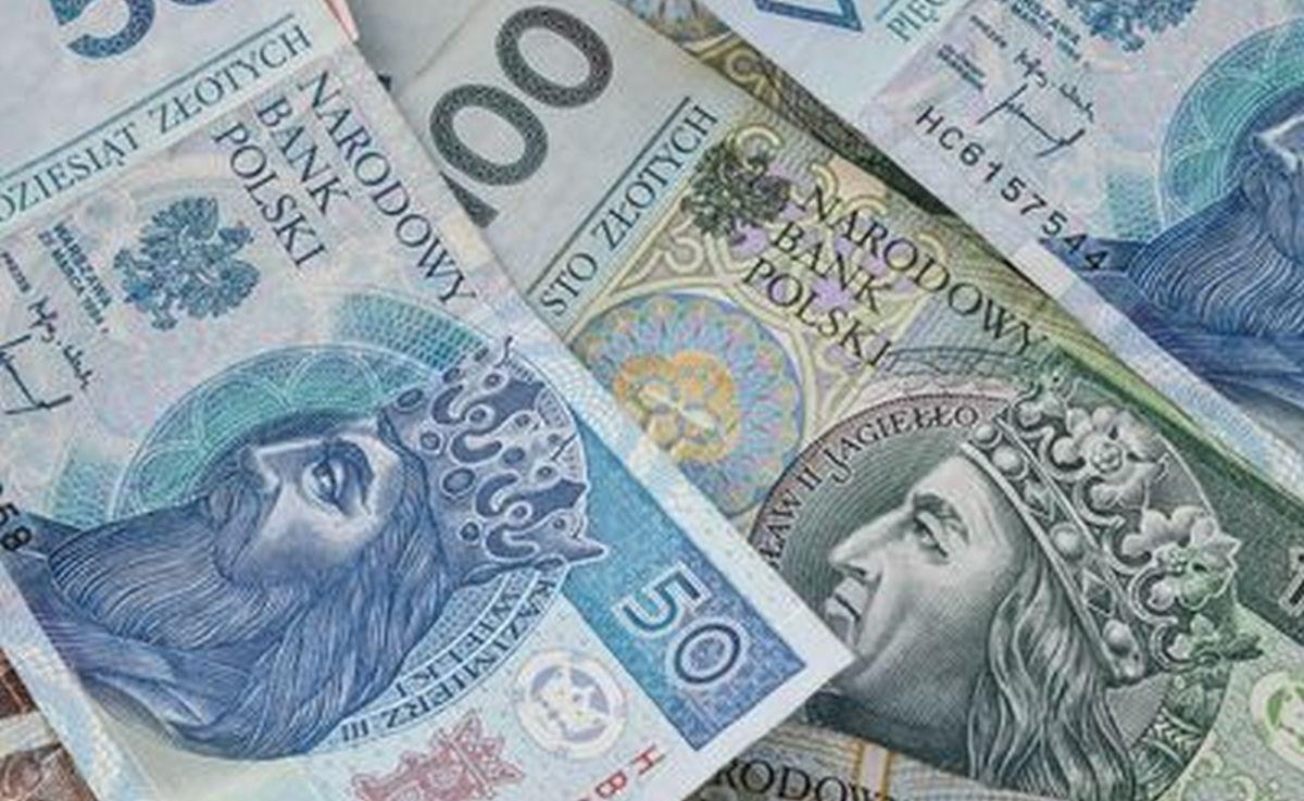 Wakacje bez kłótni o pieniądze. Jak najłatwiej rozliczać koszty?