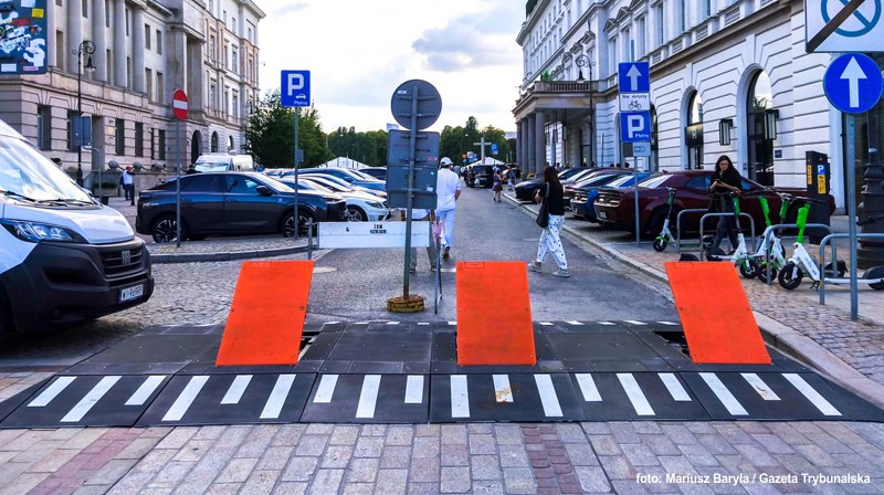 Warszawa postawiła na nowe zapory antyterrorystyczne na Trakcie Królewskim