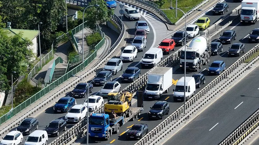 Prace drogowe na Moście Siekierkowskim