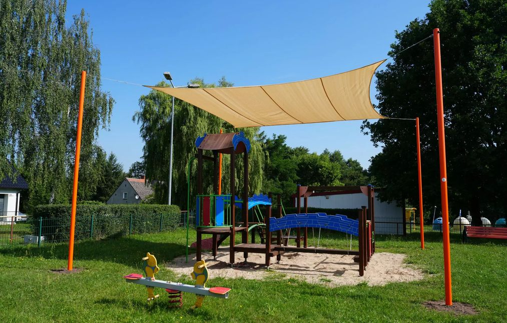 Więcej cienia i lepsze warunki do aktywności w Komornikach