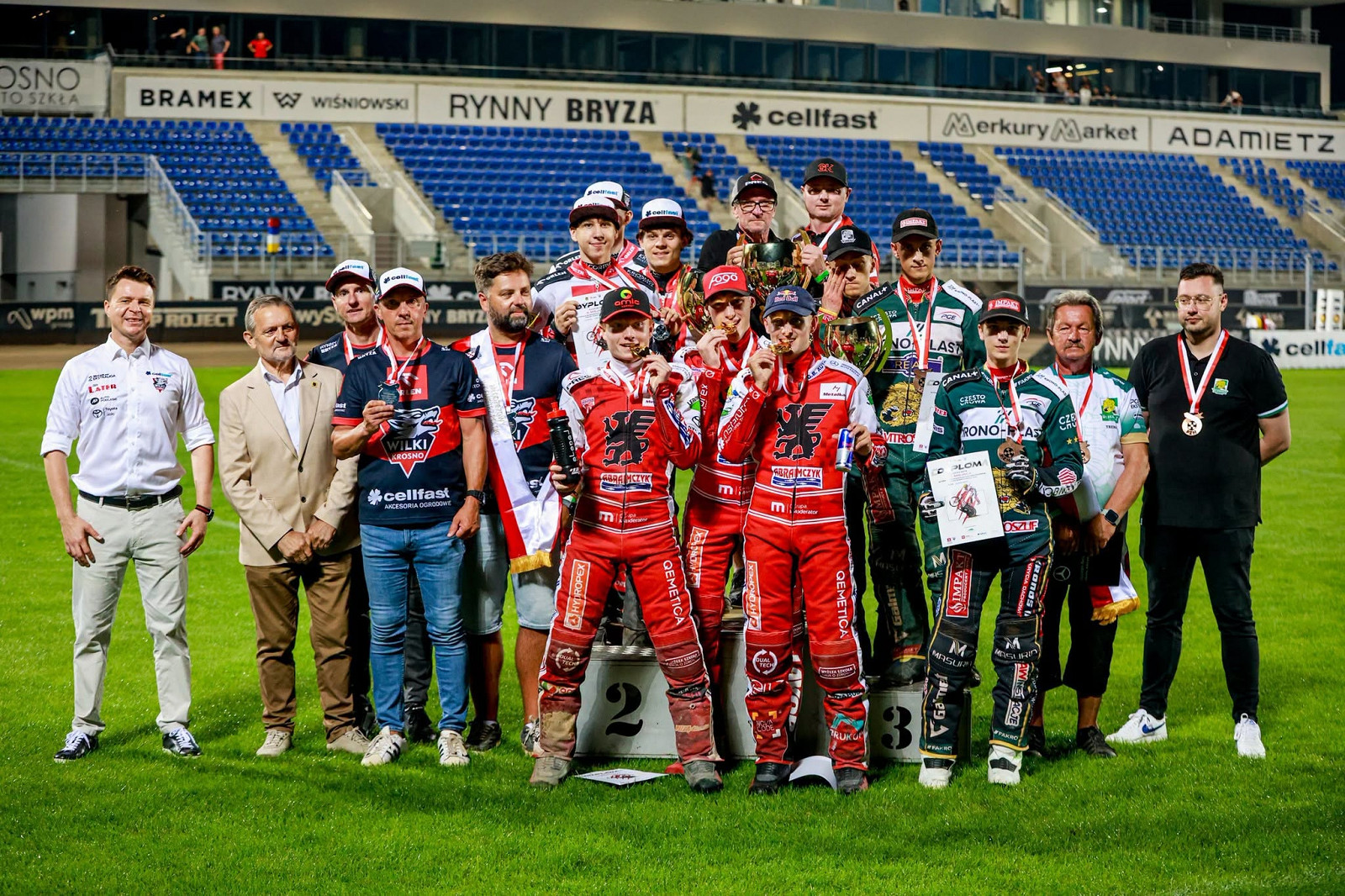 Wilki na podium! Srebro Młodzieżowych Mistrzostw Polski Par Klubowych