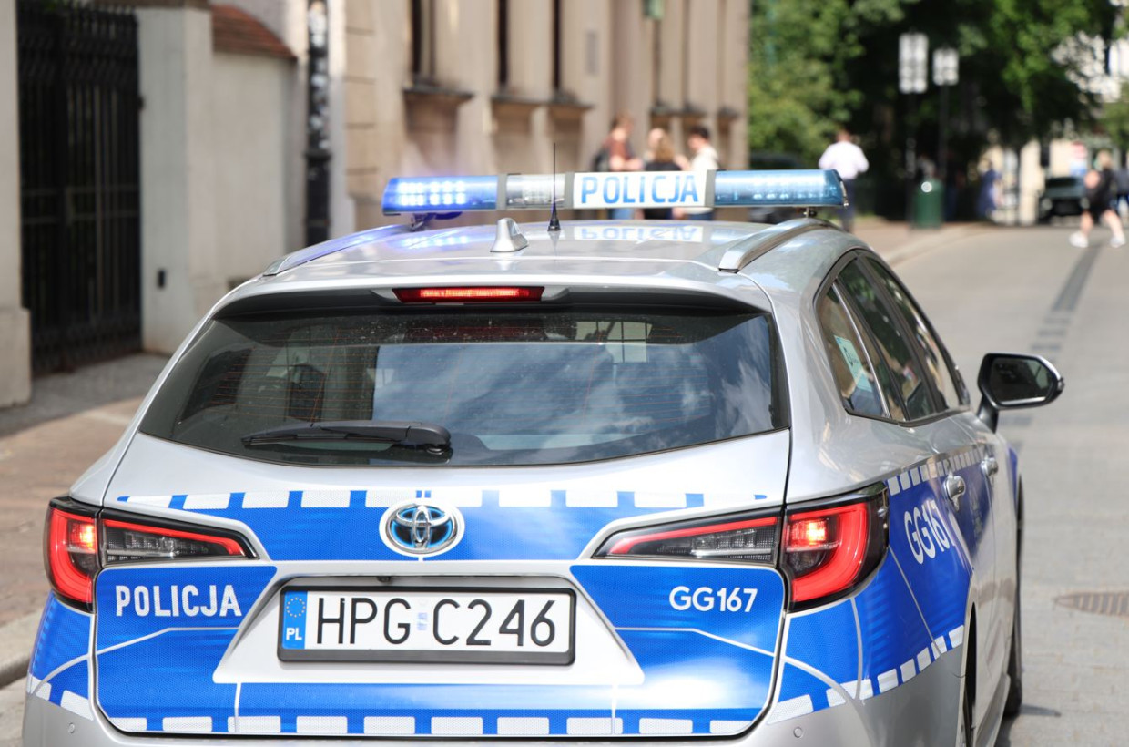 Włamał się do dwóch mieszkań w centrum Krakowa. W jednym z nich zasnął w łóżku właściciela