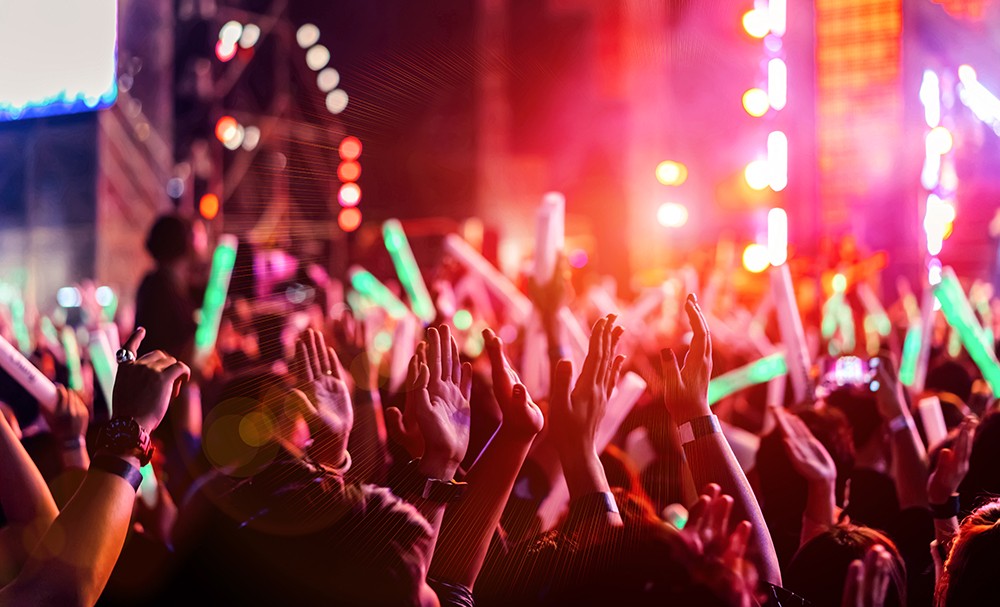 Wodna Fiesta w Aqua Toruń: Muzyka, Sport i Rodzinne Atrakcje!