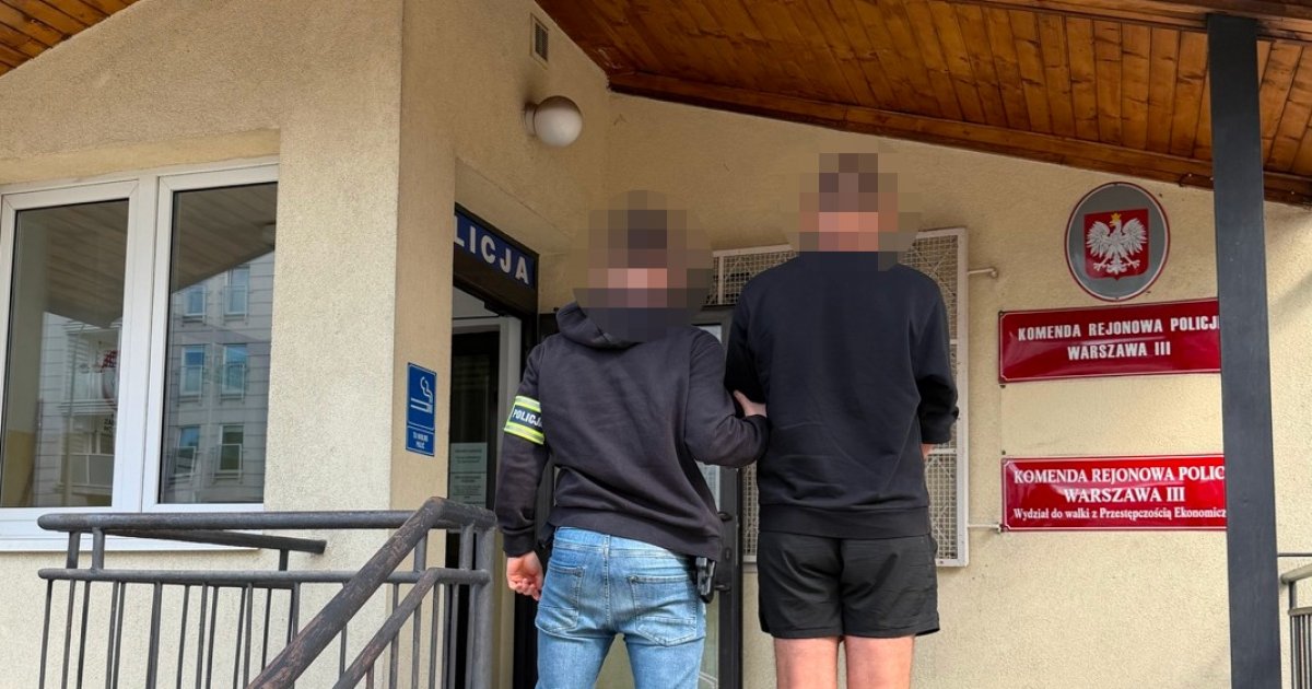 Wpadł na gorącym uczynku przy bankomacie. 22-latek trafił do aresztu