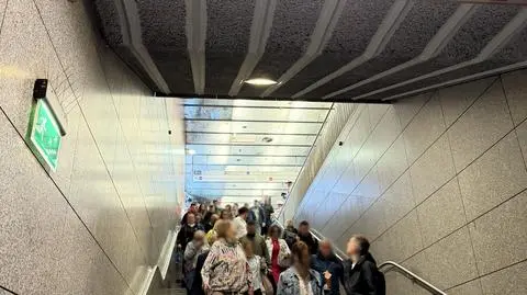 Wypadek w metrze. Ranna pasażerka
