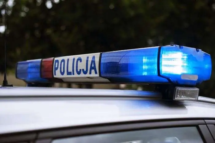 Wyjazd na wakacje może ułatwić włamanie. Policja z Zawiercia ostrzega